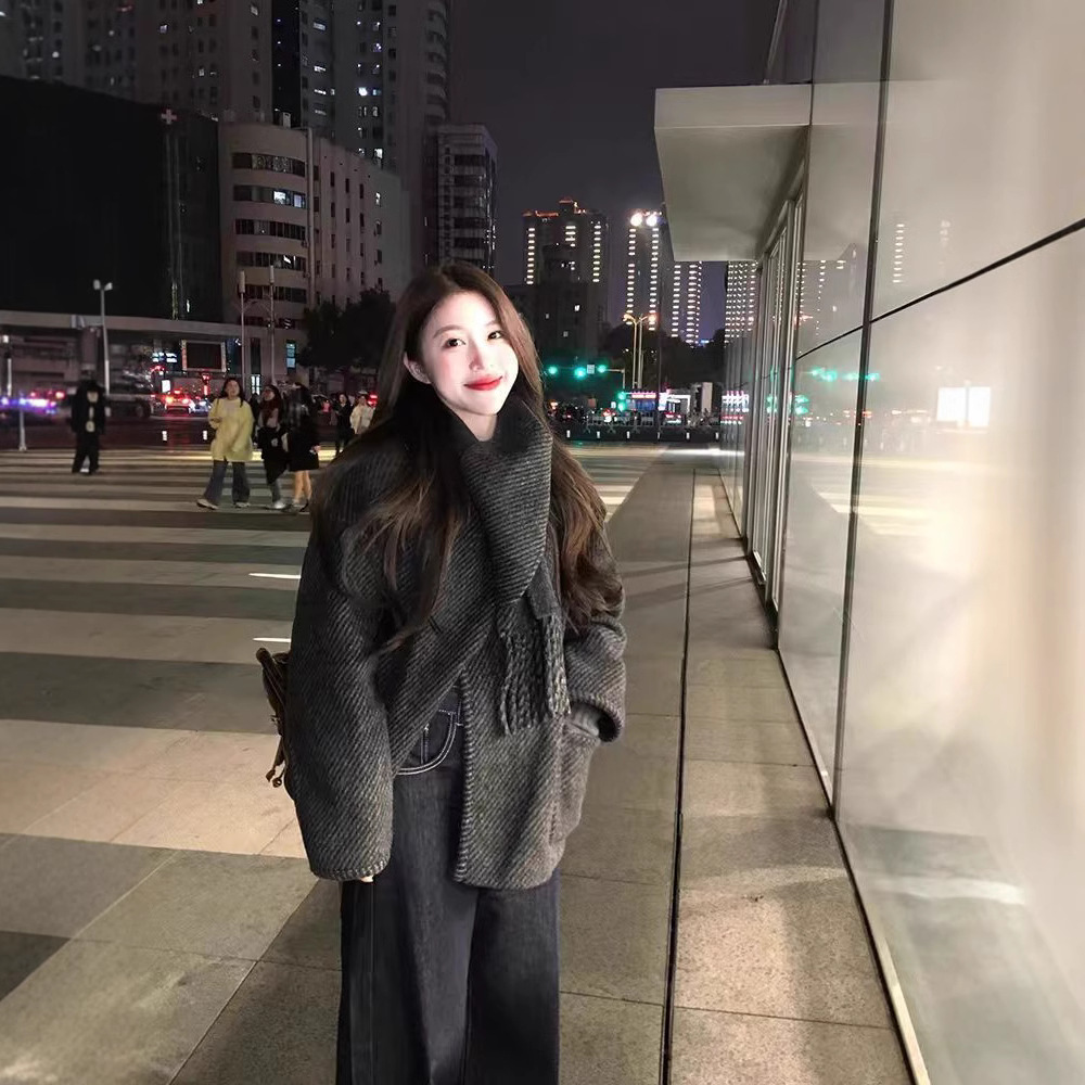 小个子灰色流苏围巾毛呢外套女设计感独特超好看通勤气质呢子大衣