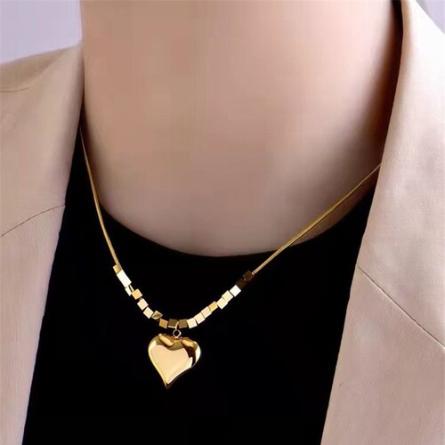 Cool Wind Stereo Heart Block Ancient Necklace Ins Design Versatile Titanium Steel Pendant Crystal Non-fading