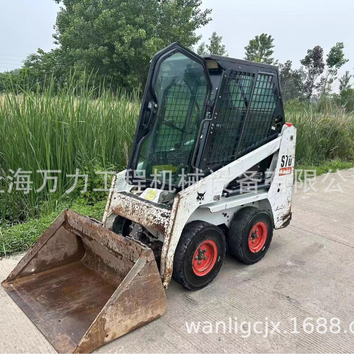 原装供应二手山猫S70滑移装载机 配置扫地机 破碎锤 铲斗精品外贸