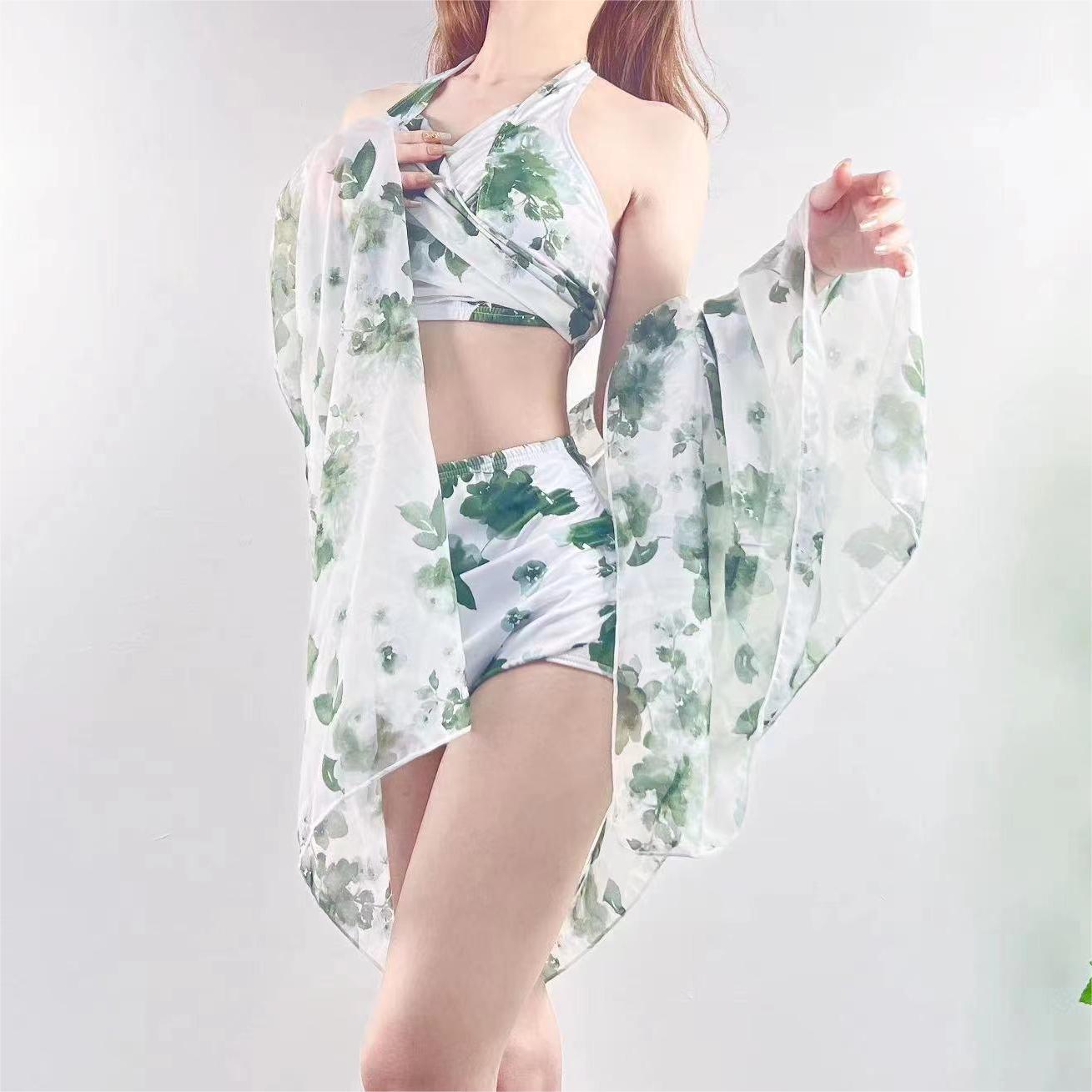 GraceChic Fresh Style Beach Vacation Hot Spring Swimsuit For Women, Three-Piece Set, European And American High-End Feel, New_voghion.com