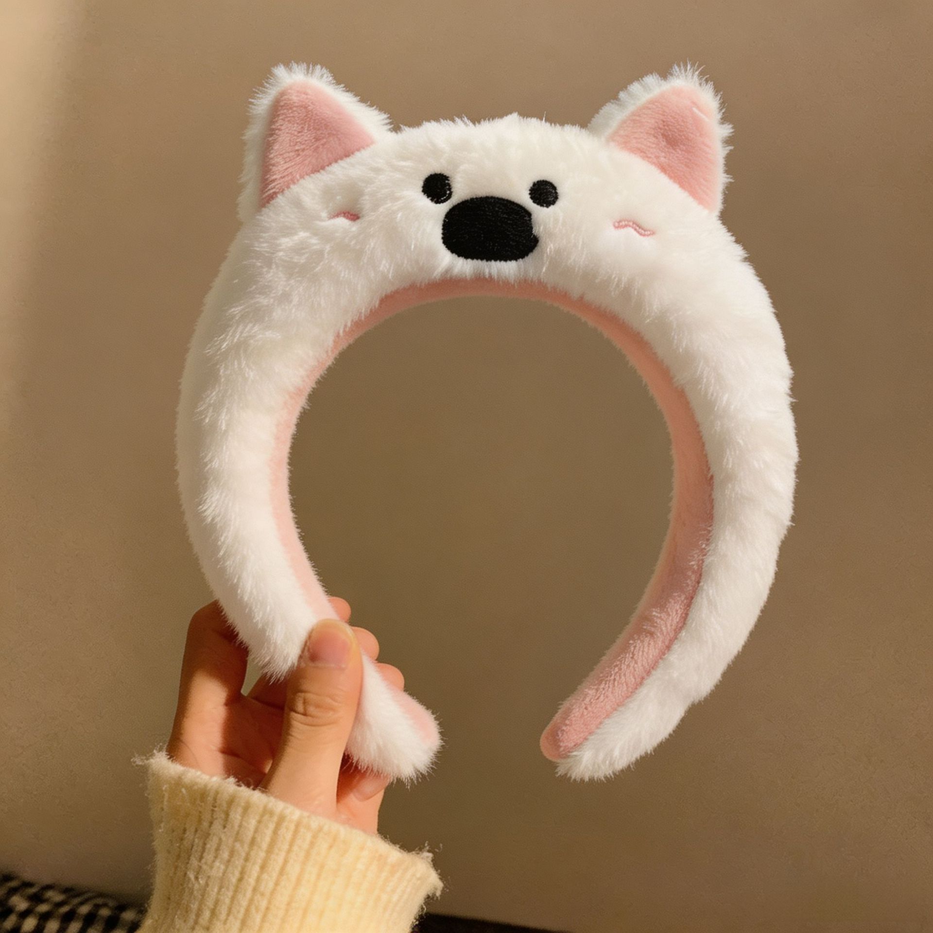 白色小狗
