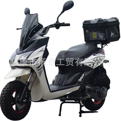 Marked as 50Cc Moped, Motosikletlər