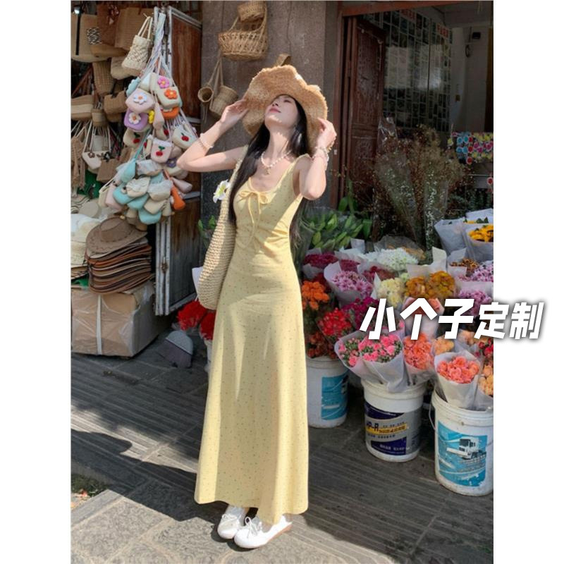 150 Petite French Floral Suspender Dress for Women in Spring and Summer, Gentle Style, Slimming Look Waist, A-Line Mid-Length Skirt