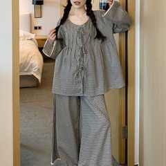 春と秋の薄いパジャマの女性の長袖のズボンはゆったりしていて、甘い小さい格子の怠惰な風の女性の家庭服のスーツの女性です。