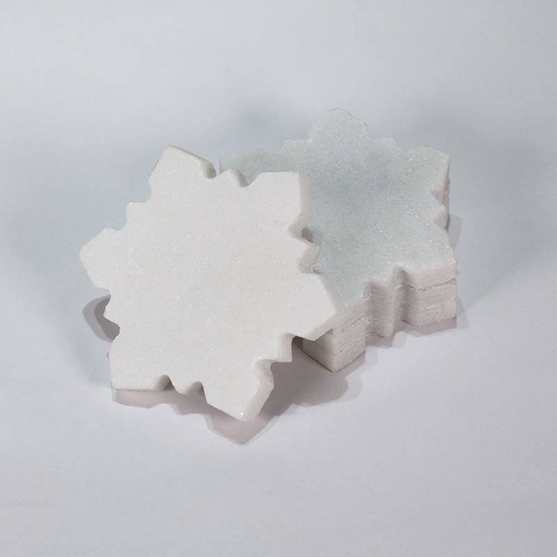 ���Ʊ�ŷ�����ʯ��������ѩ����״����ʯ�����Ƶ��Ӹ��ȵ�