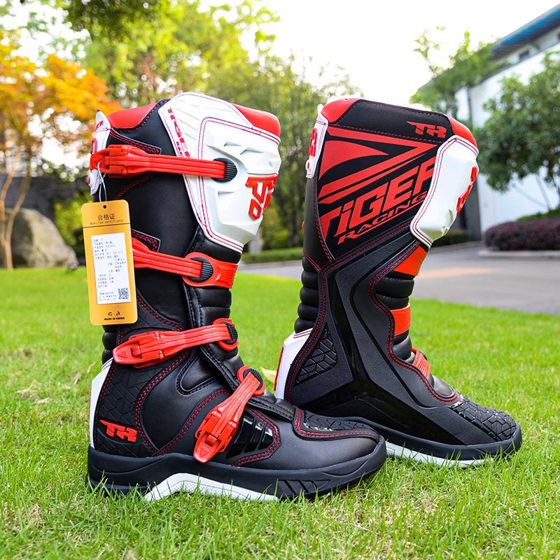 빨간색과 검정색(부드러운 바닥)