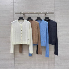 2025秋冬新品针织衫 简洁大气 名媛气质穿搭经典圆领小开衫 批发