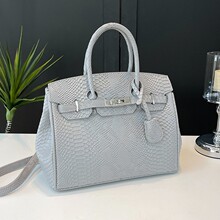 �羳�߼y�K�����Ů2025�¿������������W����ͨ�چμ�б���