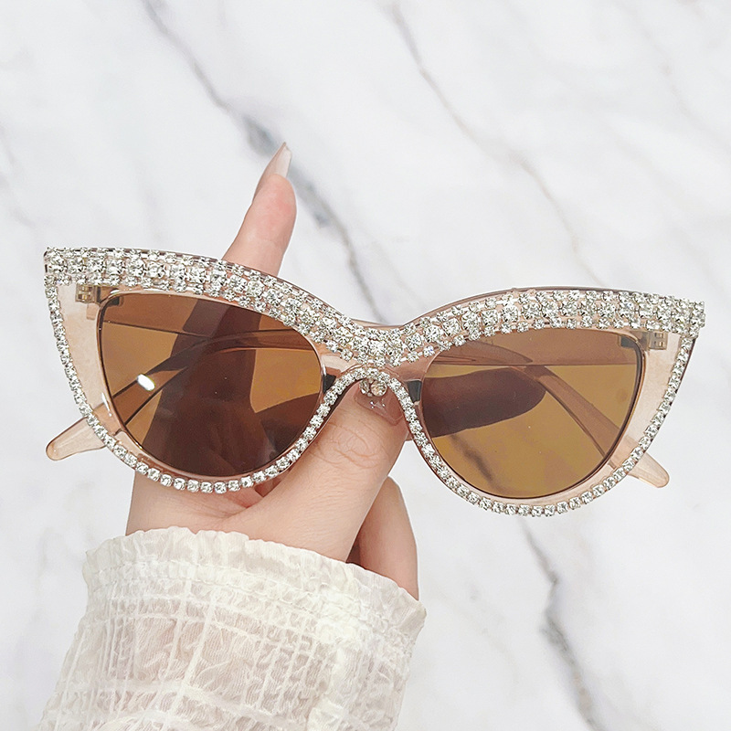 New Cat's Eye Diamond-encrusted Sunglasses Fashion Personalized Eye Concave Shape Pieces Glasses Frame Fashionable Glasses European and American Glasses