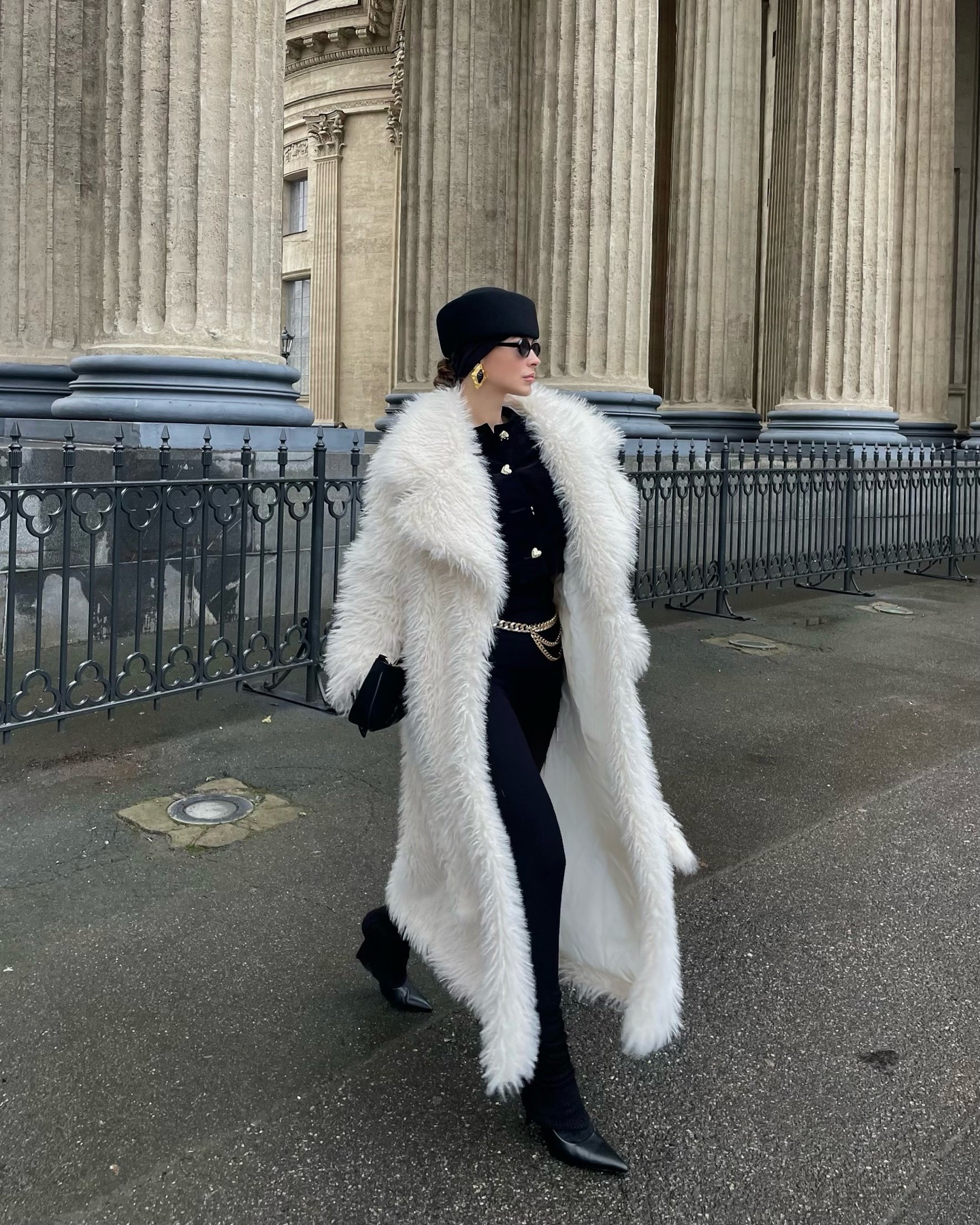 Imitation Fur Coat 2025 New Knee High White Thick Warm Fur Long