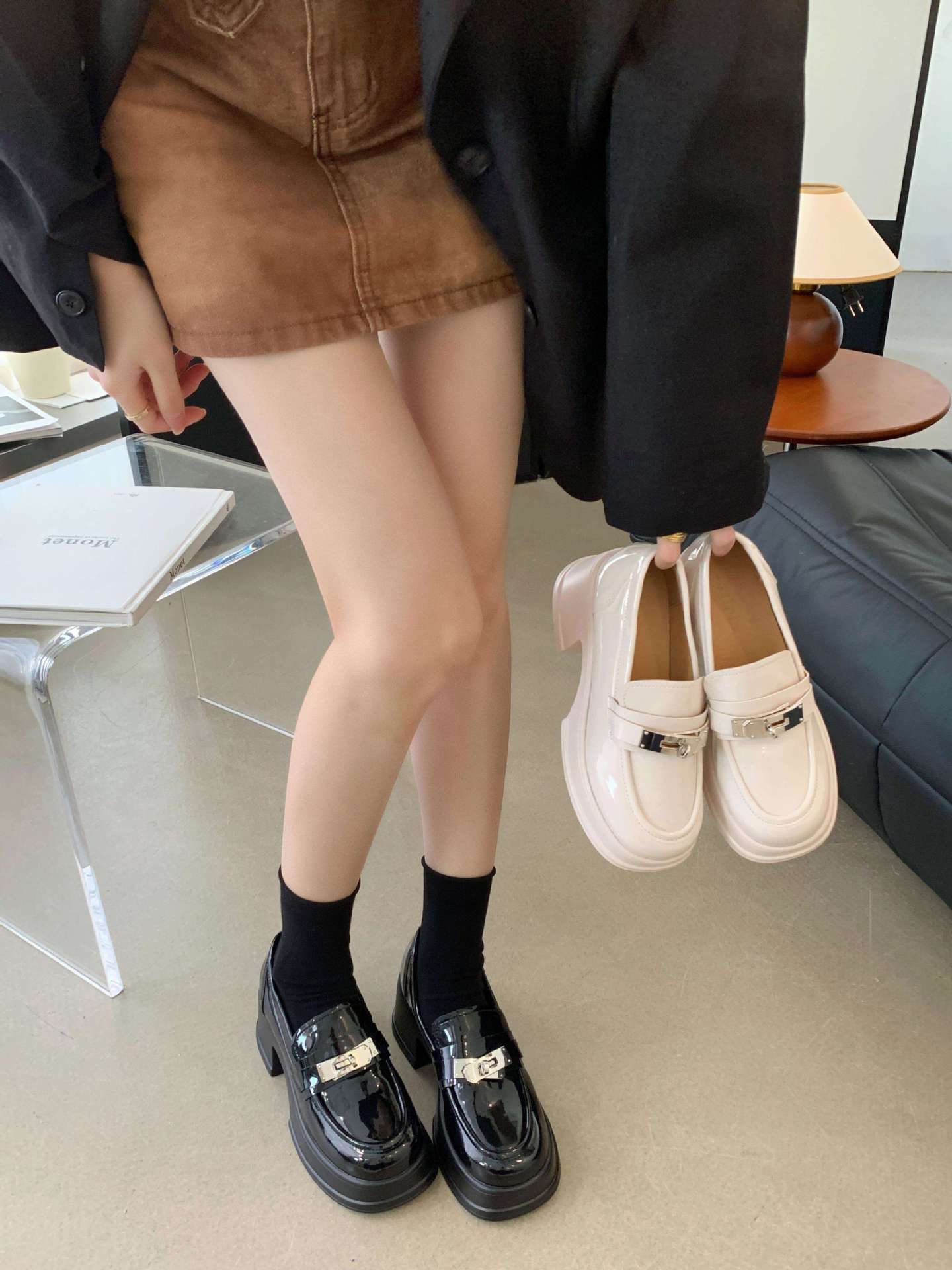 Chupin 머핀 로퍼 여성 2024 뉴 봄 영국 골드 버클 슬립 온 신발 블랙 두꺼운 밑창 가죽 신발