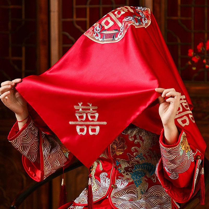 Tapa roja nupcial bordado chino suministros de la boda colección doble capa con borla Xiuhe ropa velo boda apoyos