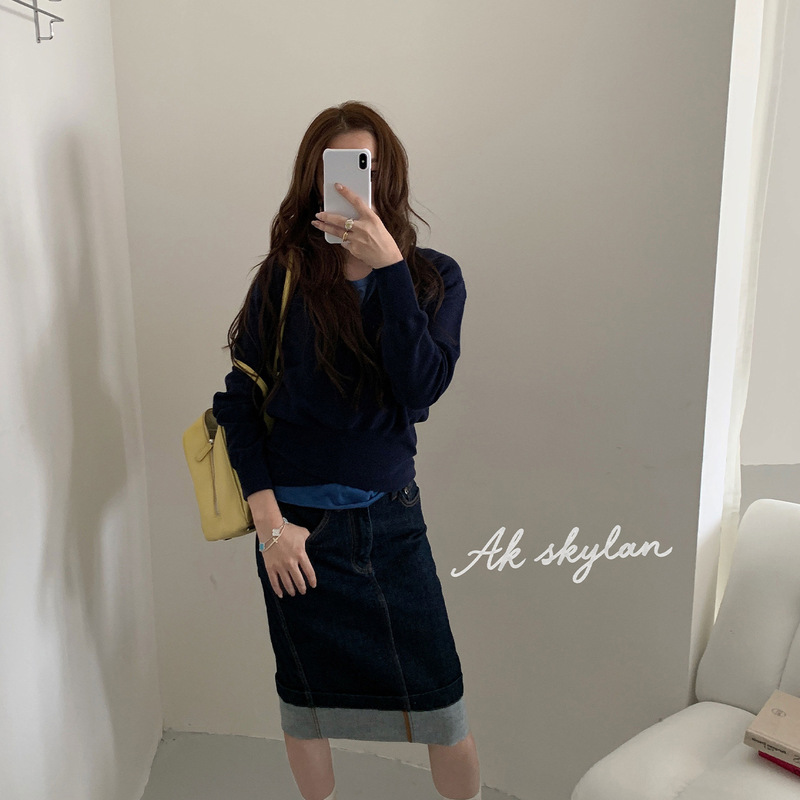 AKskylan High-Waisted Straight-Leg Denim Skirt for Women with Rolled Hem Design, Slimming and Hip-Covering, Vintage Mid-Length Skirt 9699 AKskylan High-Waisted Straight-Leg Denim Skirt for Women with Rolled Hem Design, Slimming and Hip-Covering, Vintage Mid-Length Skirt 9699