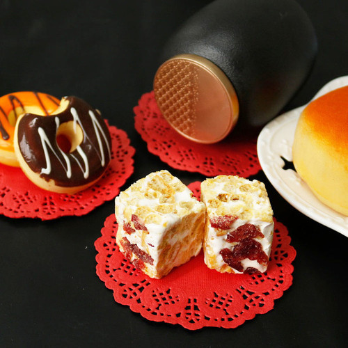 Colorful round flower base paper 3.5 inch cake bread barbecue baking paper pad photo background lace paper 100 sheets