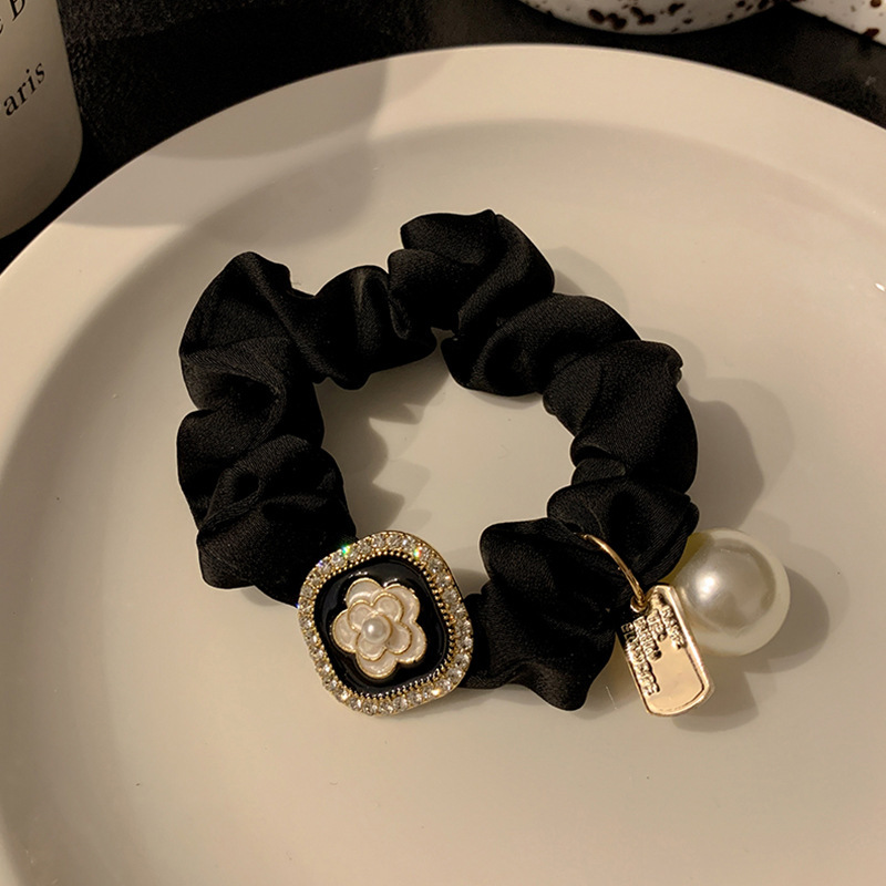 Elegante franse haarstrik luxe scrunchie accessoire voor dames_voghion.com