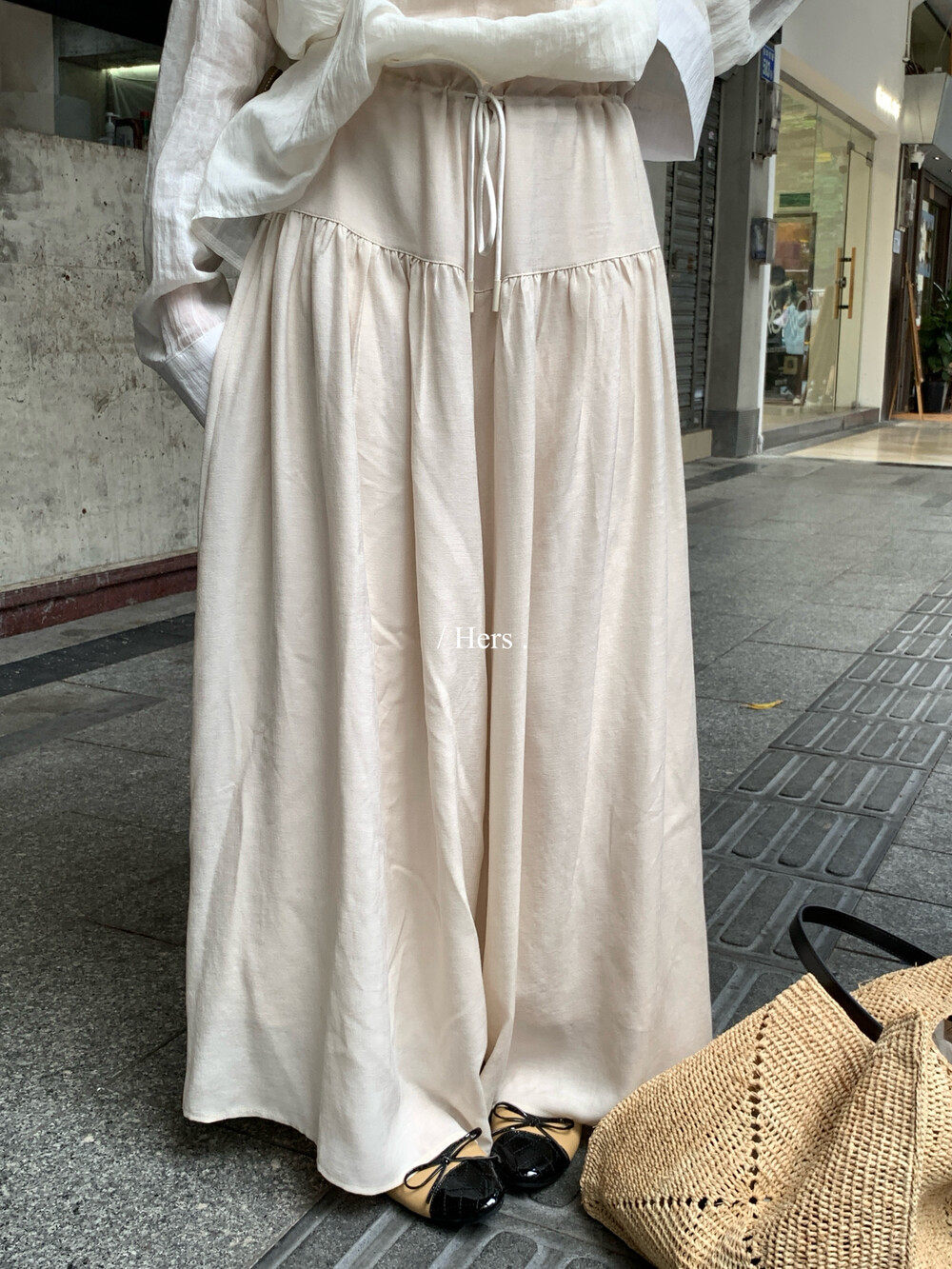 Quần culottes nữ ống rộng cạp cao thiết kế dây rút eo — màu đen, trắng ngà, màu mơ chi tiết 12