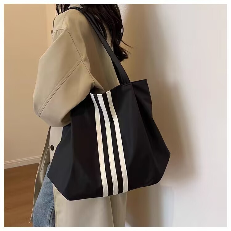 2026 Korean Style Lazy Style Large-Capacity Canvas Bag for Women, New Fashion Handbag, Student Class Commuting Tote Bag