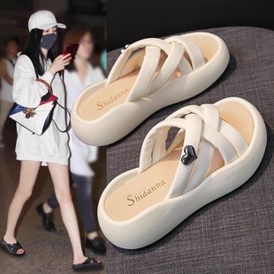 2025 New Summer Trendy Niche High-End Sandals for Women, Fashionable Thick-Soled Versatile Slippers to Pair with Dresses