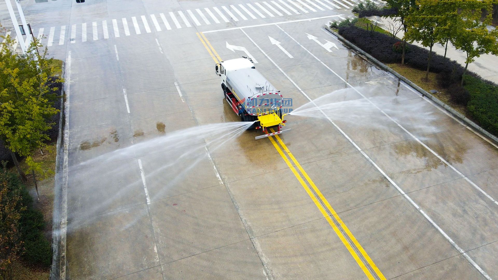 Dongfeng Foton 12-Square Engineering Sprinkler Truck 15-Ton Water Tank Truck Water Truck Multi-Functional Greening Spray Truck Fog Cannon Truck