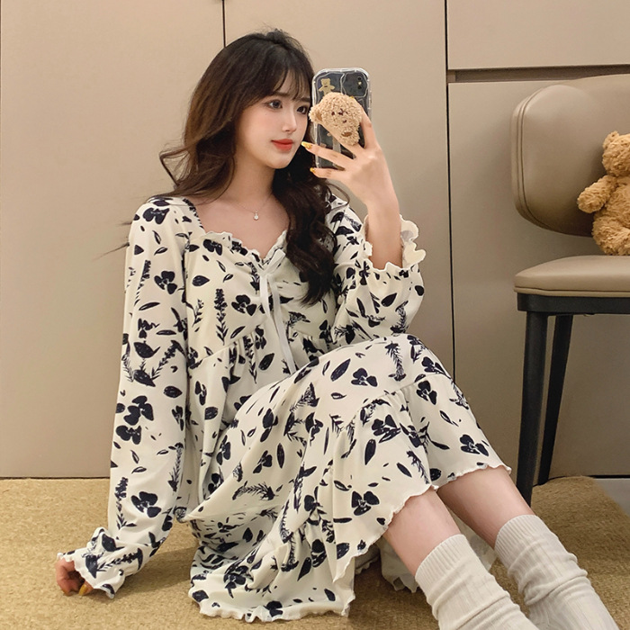 Fábrica directa con cojín de pecho desmontable de ternilla pijama de manga larga primavera y otoño estilo coreano chaqueta dulce ropa larga para el hogar