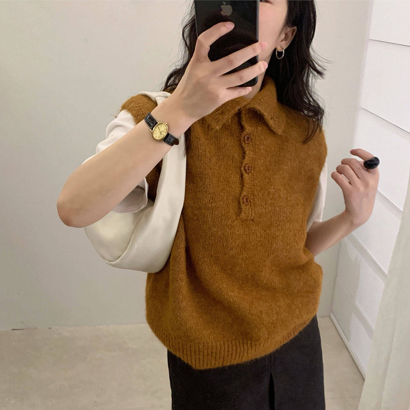 Korean-style solid color pullover sleeveless knitted vest for women, 2026 autumn and winter, loose fit, layered polo collar sweater vest Korean-style solid color pullover sleeveless knitted vest for women, 2026 autumn and winter, loose fit, layered polo collar sweater vest