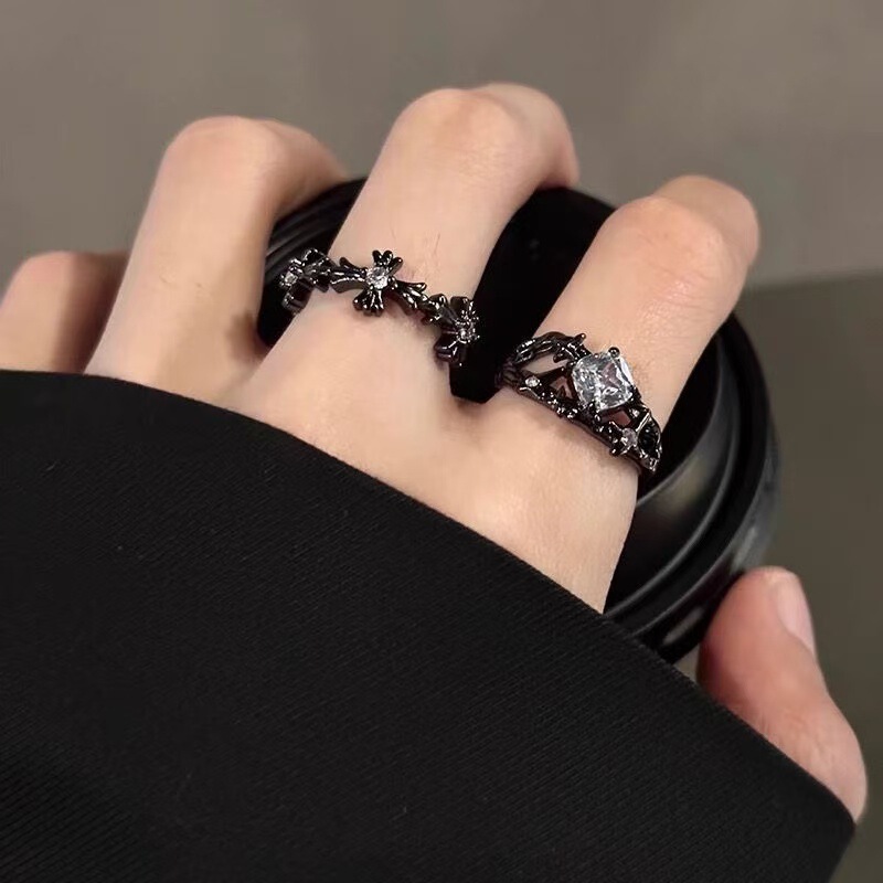 Original Dark Star Moon Ring for Men and Women Niche Design Advanced Sense Couple's Ring Simple Light Luxury Open Ring Original Dark Star Moon Ring for Men and Women Niche Design Advanced Sense Couple's Ring Simple Light Luxury Open Ring