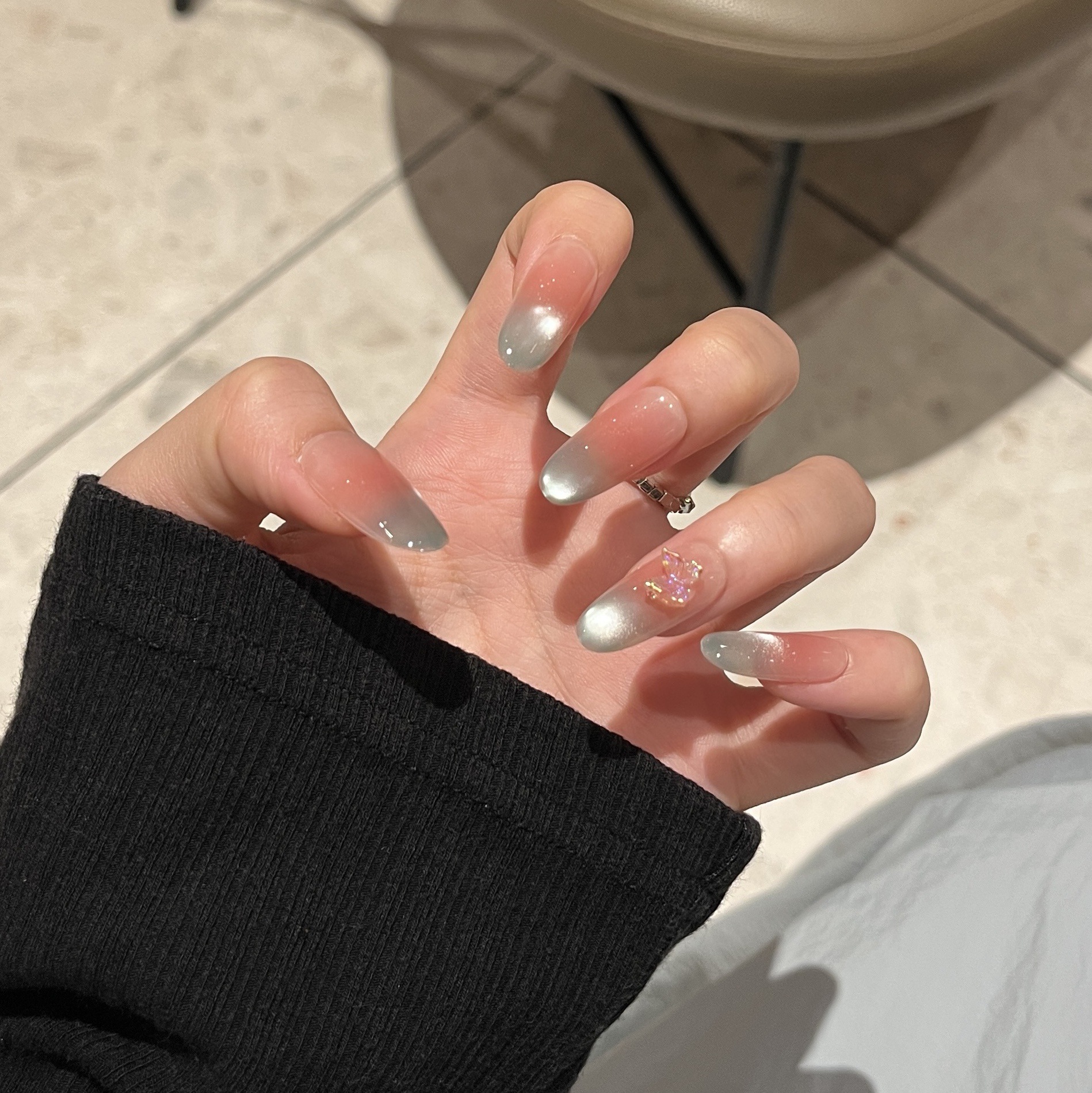 Terapia de luz para usar uñas de uñas en aerosol de aceite de esmalte de uñas de alta calidad al por mayor ojos de gato rubor degradado mariposa uñas postizas