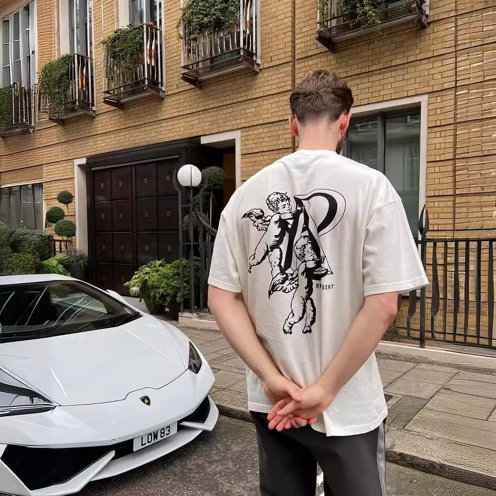 Camiseta de Algodón Lavada y Desgastada, Estilo Vintage con Doberman