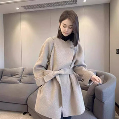 韓国版の両面はカシミヤのコートです。