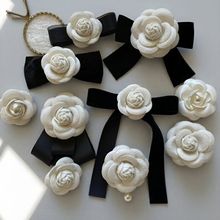热卖蝴蝶结胸针胸花百搭立体山茶花女别针气质小香风领结珍珠装饰