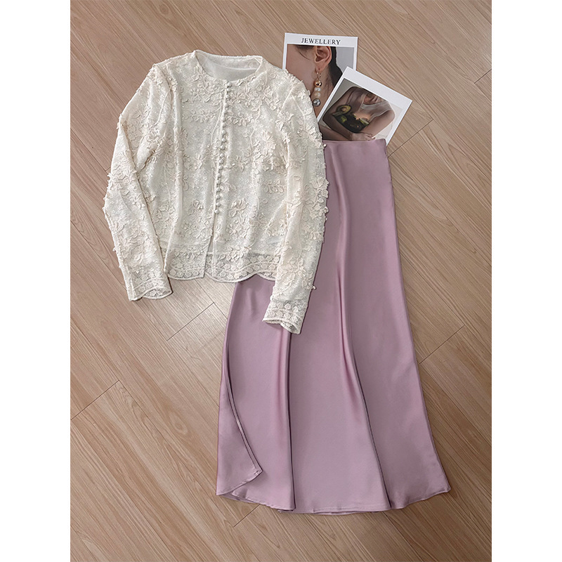 Qianyu 2025 Spring and Summer New Chinese Top Women's Heavy Industry Embroidered Flash Stereo Lace Shirt French Top