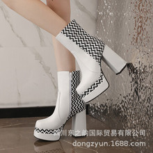 防水台粗跟超高跟女短筒靴拼色方头女及裸马丁靴T台走秀表演女靴