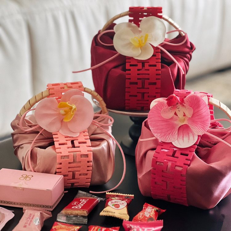 新中式结婚喜糖盒婚礼订婚领证喜糖袋子手拎盒感婚礼伴手礼盒|undefined