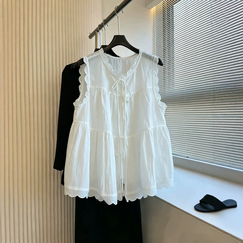 Guangzhou Shisanxing High-Quality Hot-Selling Item~ Summer Breathable Wave-Edge Embroidered Tie-Up Sleeveless Babydoll Top for Women