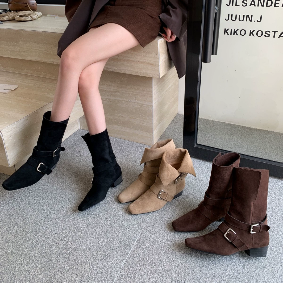 2025 Корейская версия новых нишевых дизайнерских ретро французских коротких сапог с квадратным носком, западные сапоги до середины икры, женские сапоги