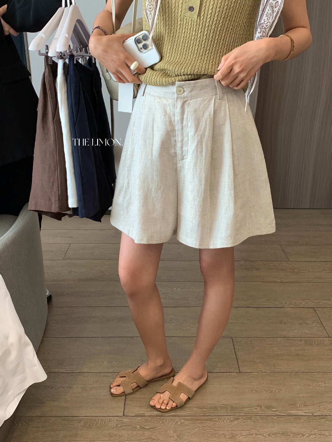 Quần short nữ cạp cao chất liệu tencel linen phối sợi, dáng suông rộng, tôn dáng, phong cách old money — màu sắc, Màu cà phê, màu trắng, Xanh da trờicolor chi tiết 39