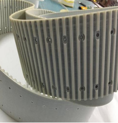 硅胶同步带制造商工厂 打孔磨齿加导条挡板 工业皮带 输送带