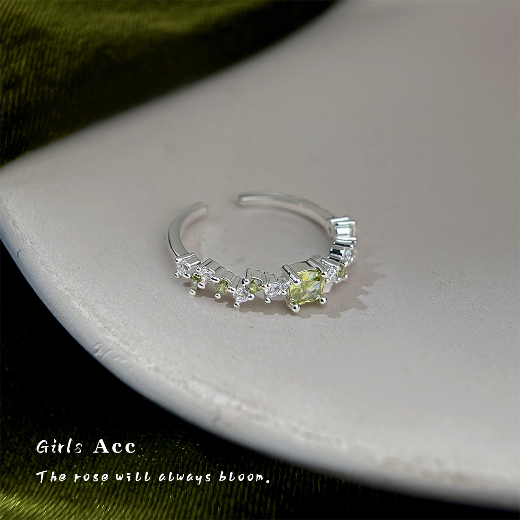 耳语7_0010_耳语场景新水印 拷贝 10.jpg