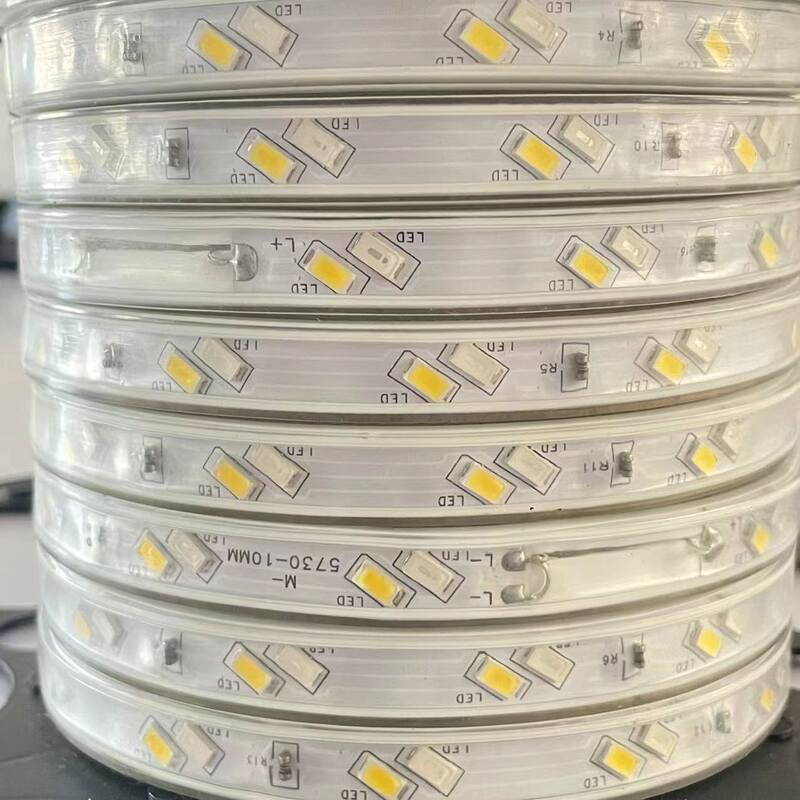 Ledライトは屋外の明るくなる工事の雰囲気を持っています。|undefined