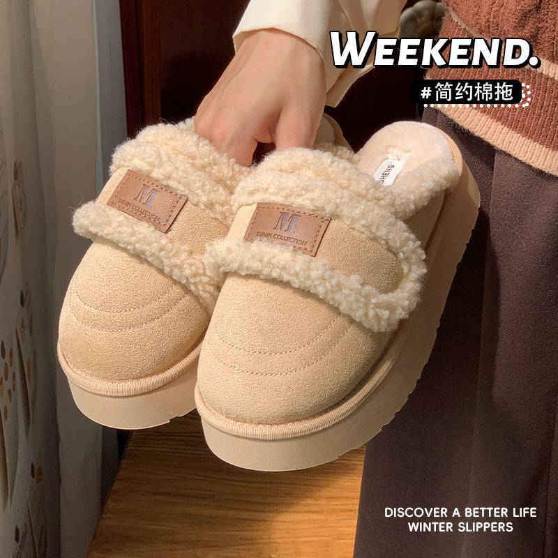 Zapatillas de algodón velcro para mujeres invierno 2025 nuevo estilo de hogar interior antideslizante fondo grueso calentamiento de peluche para mujeres invierno