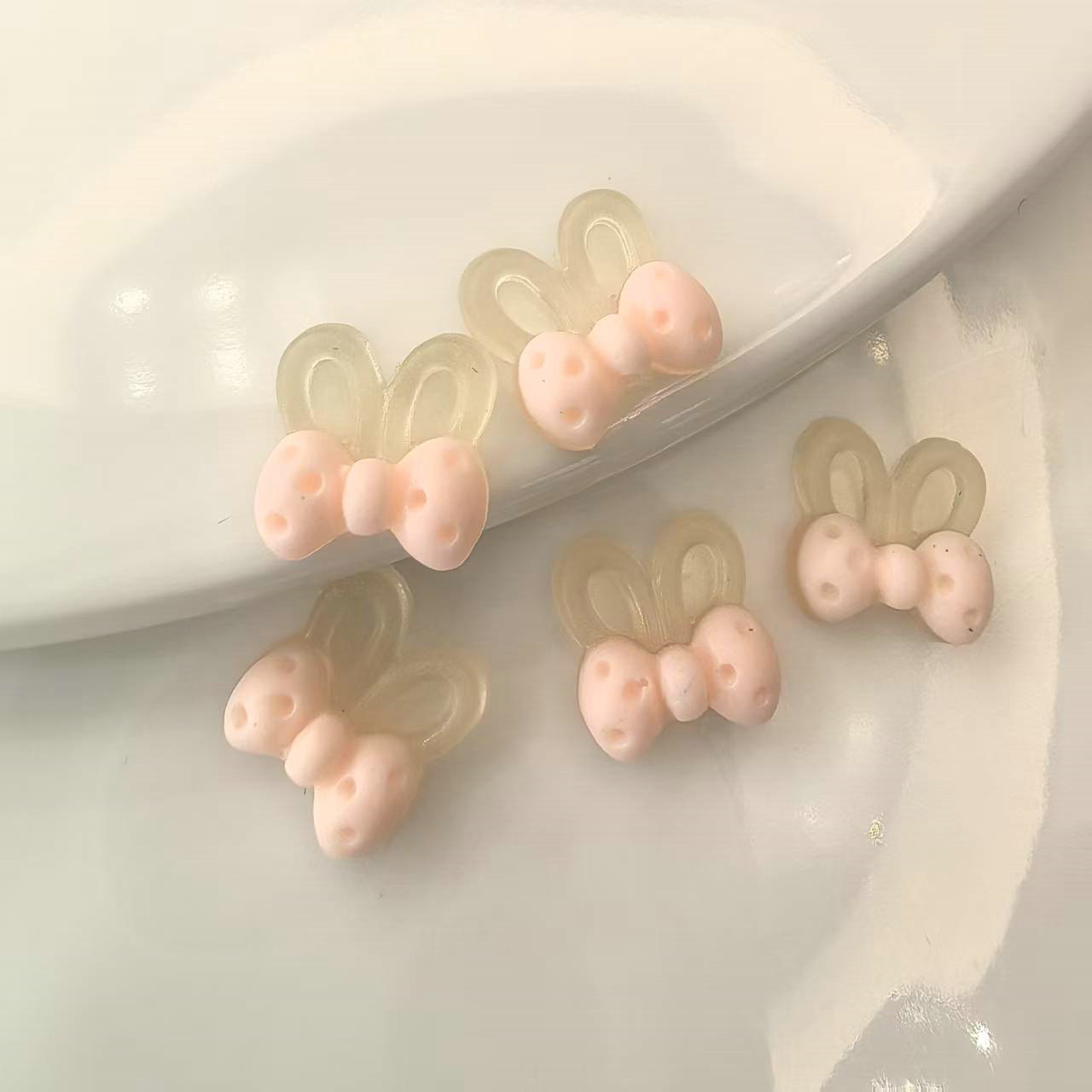 透明夜光光变蝴蝶结兔耳朵美甲饰品批发发夹配饰材料贴片0024