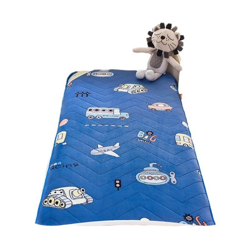 Autumn and winter kindergarten nap mattress thickened warm milk velvet baby bed quilt baby child mattress quilt