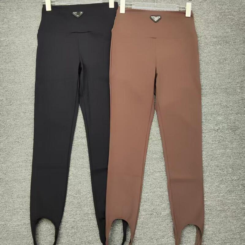 Solid Color Leggings That Can Be Worn as Versatile Pants with Foot Steps