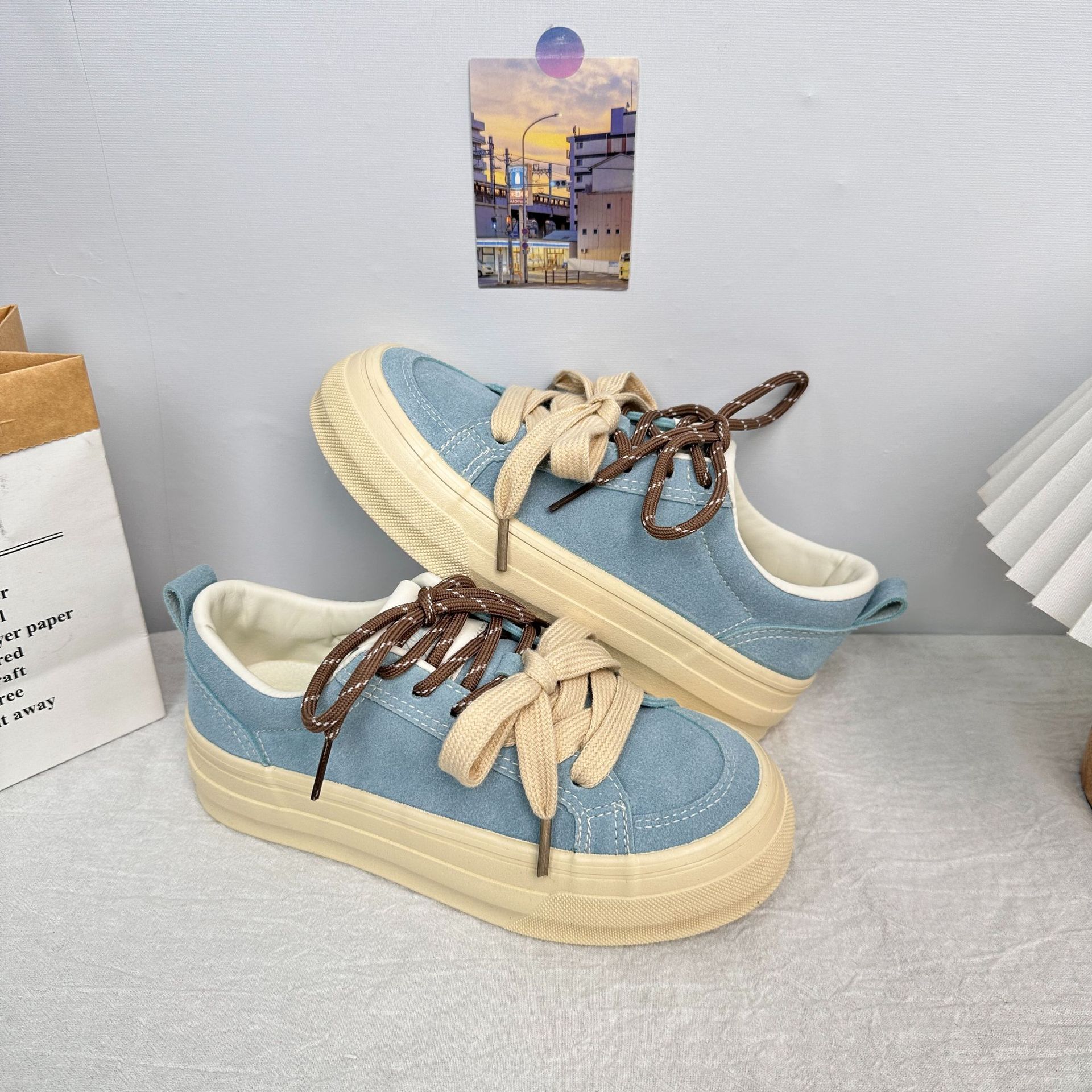 Yuanbo retro té con leche zapatos de lona niñas 2025 primavera y otoño suela gruesa japonesa negra marea nacional zapatos de suela blanda en nombre del cabello