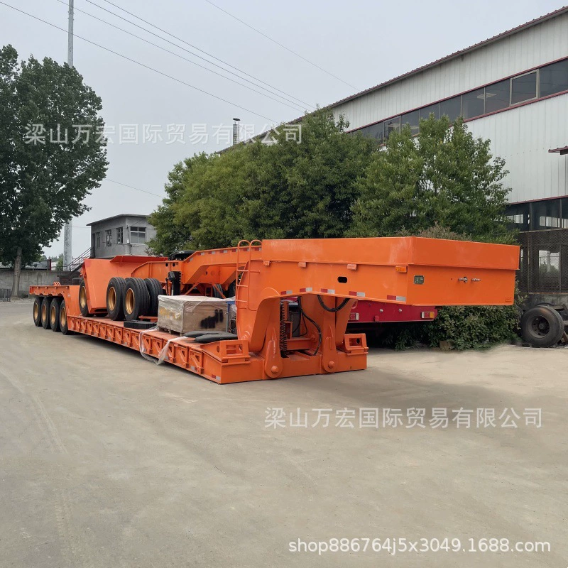 Завод-изготовитель поставляет низкорамные полуприцепы, сверхнизкопрофильные воздушно-пузырьковые платформы, транспортеры для крюковых машин и тягачи.