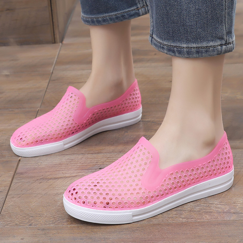 Women's hole shoes summer outdoor fashion flat non-slip toe shoes hollow breathable Jelly single-layer shoes kitchen work shoes