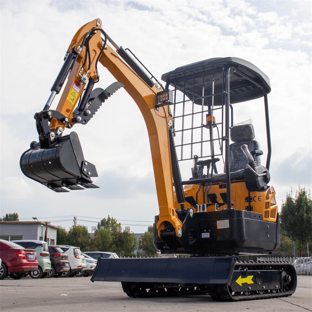 出口欧美农用小型挖掘机 农林开沟抓木机 18护网款微型履带挖掘机