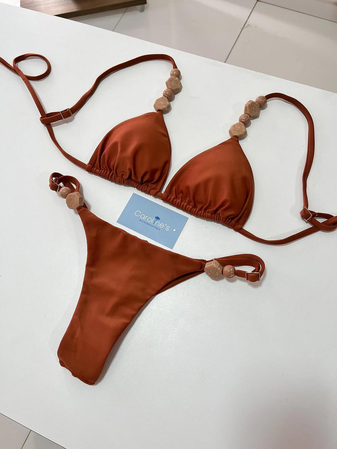 Women's High-End Fresh Split Bikini Solid Color Small Stone Accessory Design Hot Spring Resort Swimwear_voghion.com