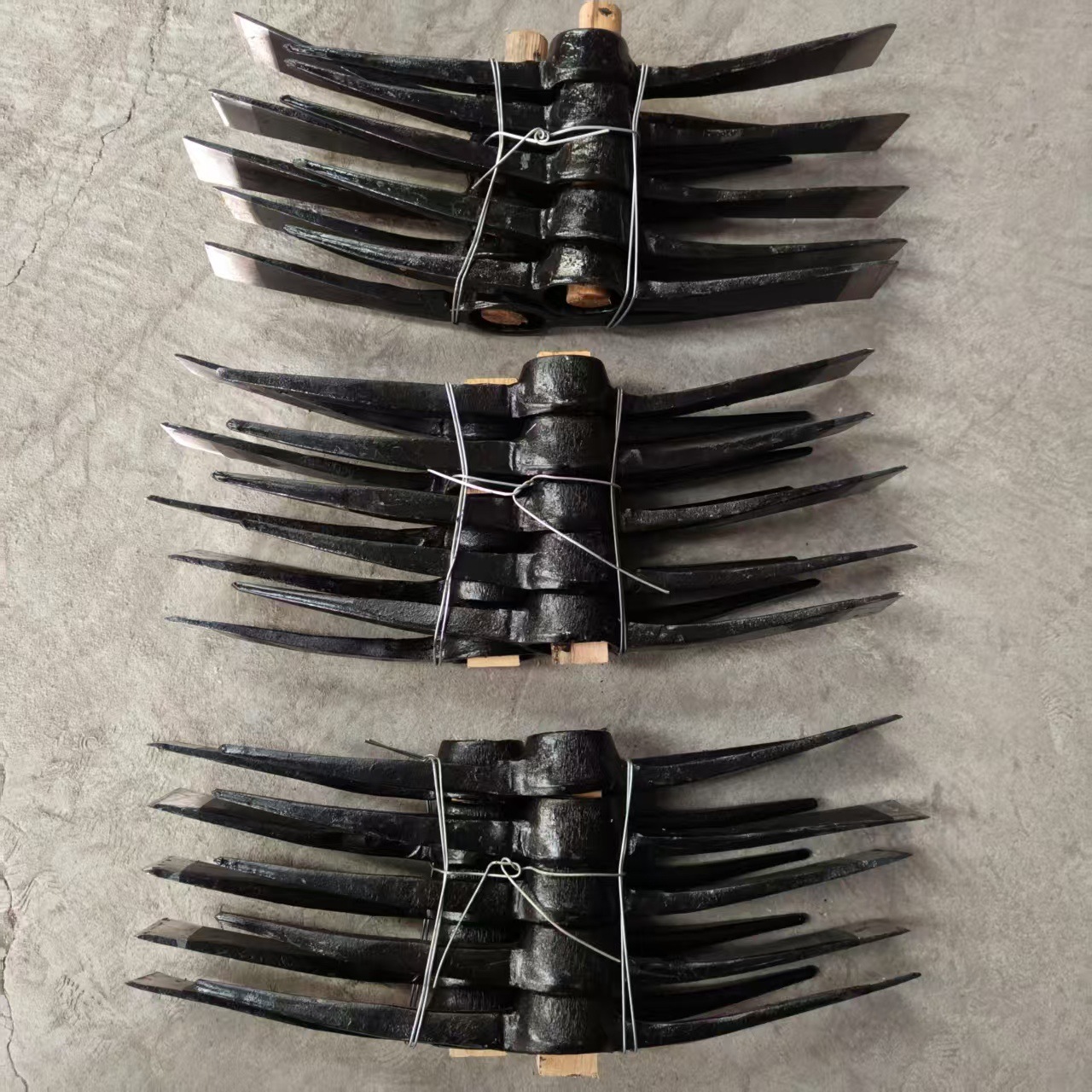 钢镐 镐头 洋镐 十字镐 尖扁铁镐 双扁劈柴镐 榔头  农用工地煤矿