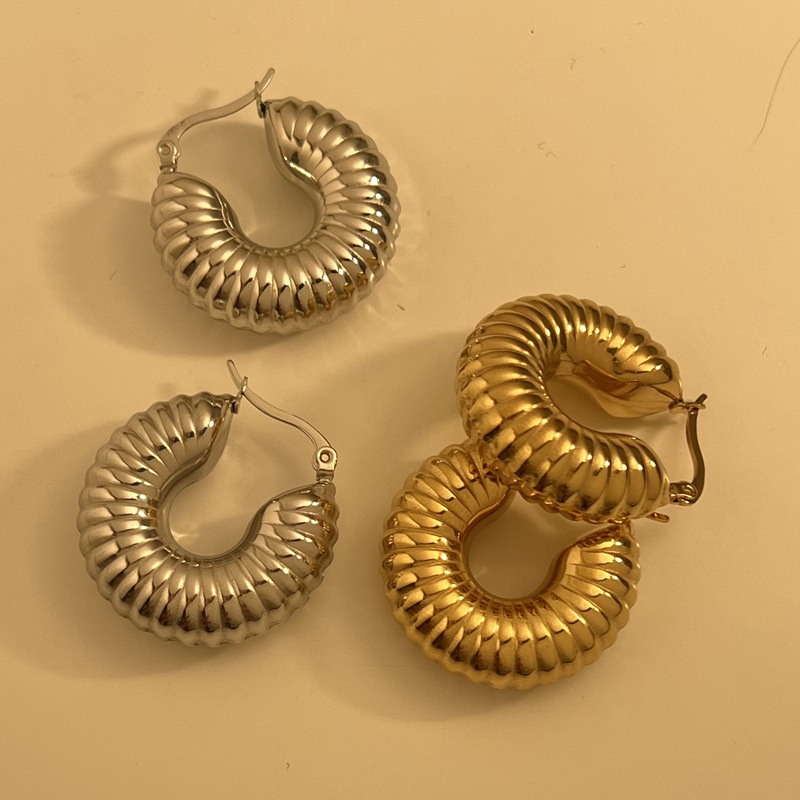 PVD Coated Gold Plating Process 304 Stainless Steel Ear Needle Material 1 Pair Streetwear Stripe Plating Stainless Steel Hoop Earrings